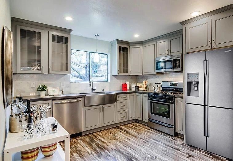 Farmhouse-style finished kitchen